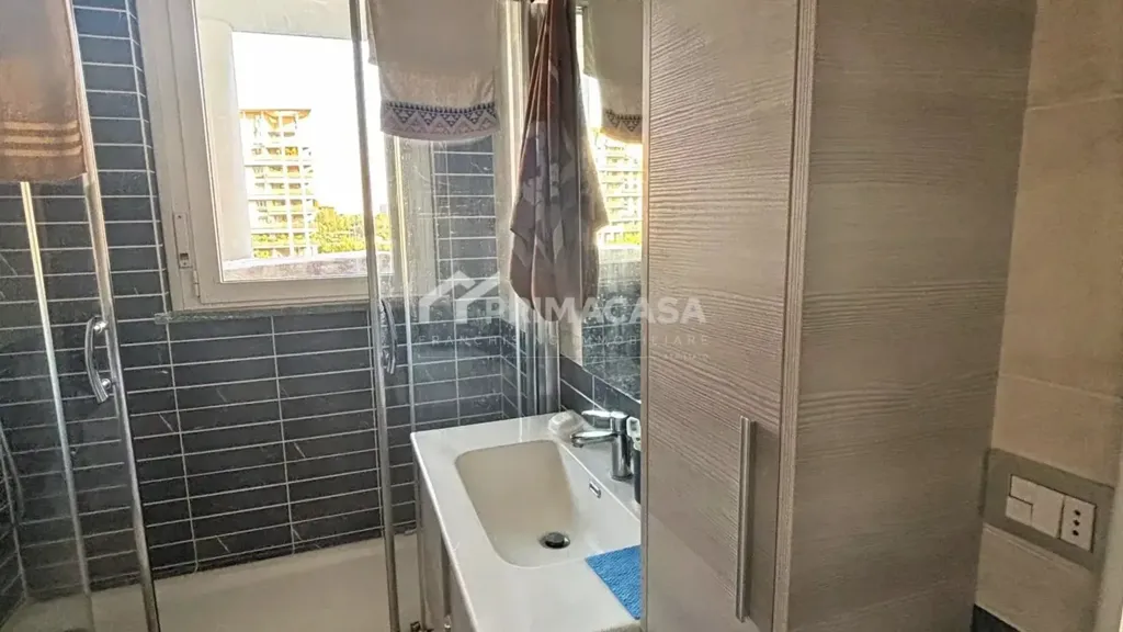 Salles de bain - Furnished Flat with Balcony in Santa Giulia, Milan