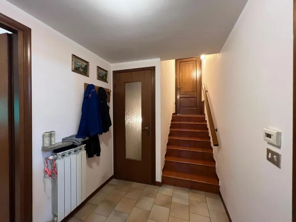 Hallway - Independent Villa with Garden in Mortara