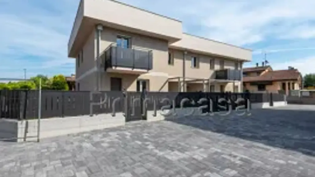 Extérieur - New Villa with Private Garden in Zevio