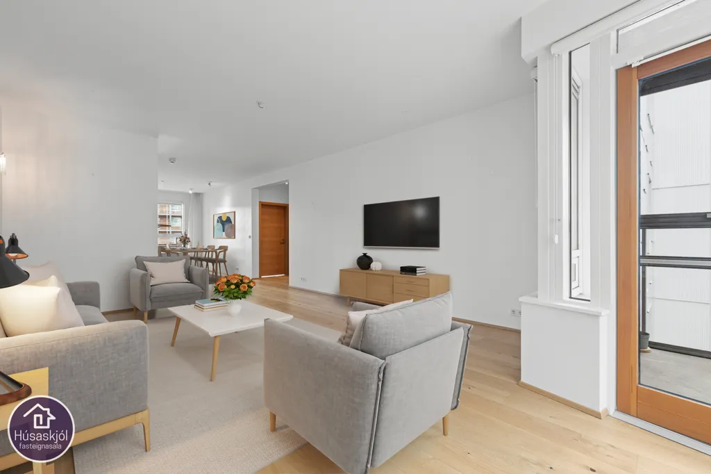 Living Room - Apartment with Balcony in Reykjavik