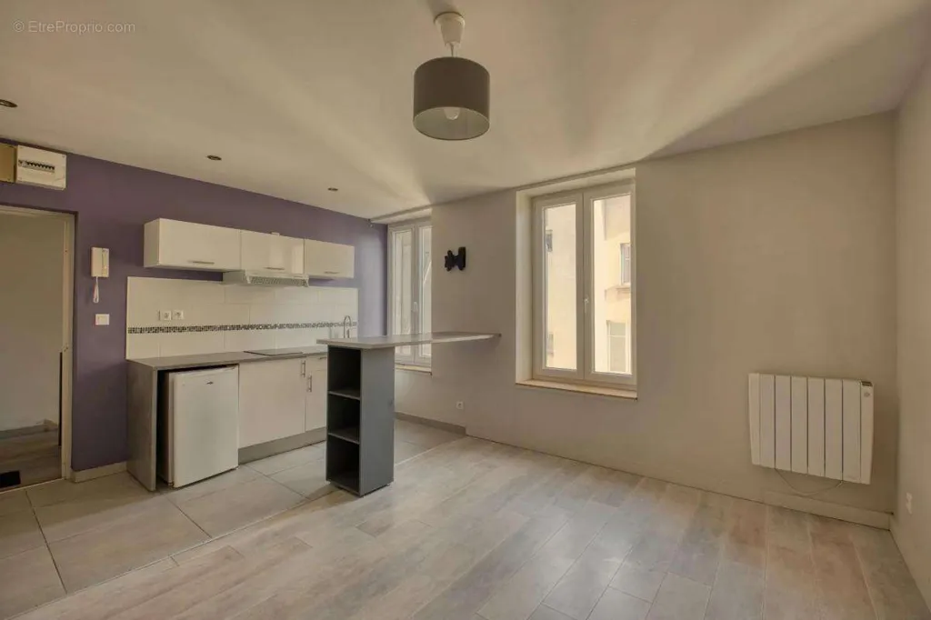 Köök - Rentable Building with 5 Leased Units in Nancy