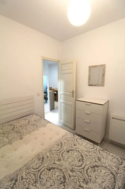 Magamistoad - Furnished Flat with Heating in Trafalgar