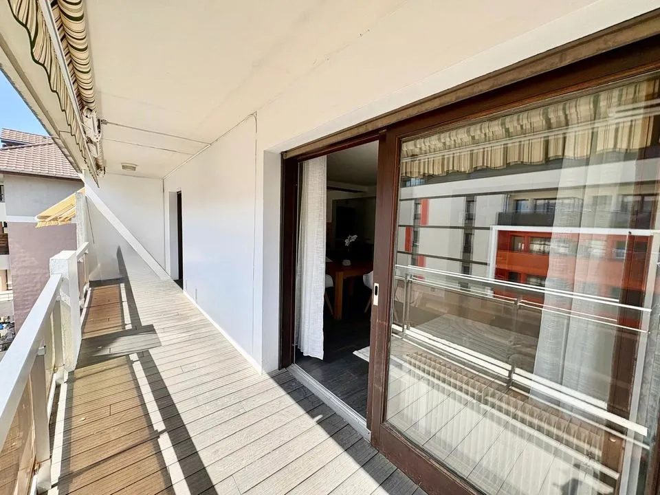 Balcon - Appartement T3 bis avec Balcon en Hyper Centre Annemasse