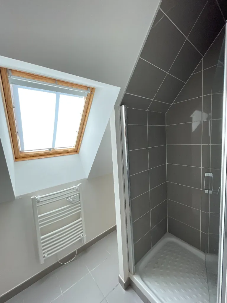 Bathrooms - Renovated Flat with City Centre Location