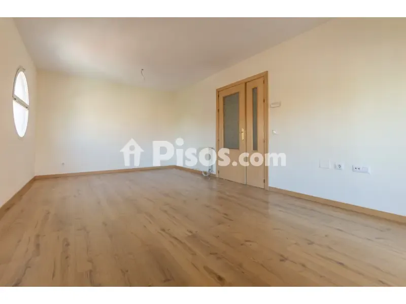 Toad - Furnished Flat with Terrace in Espartales