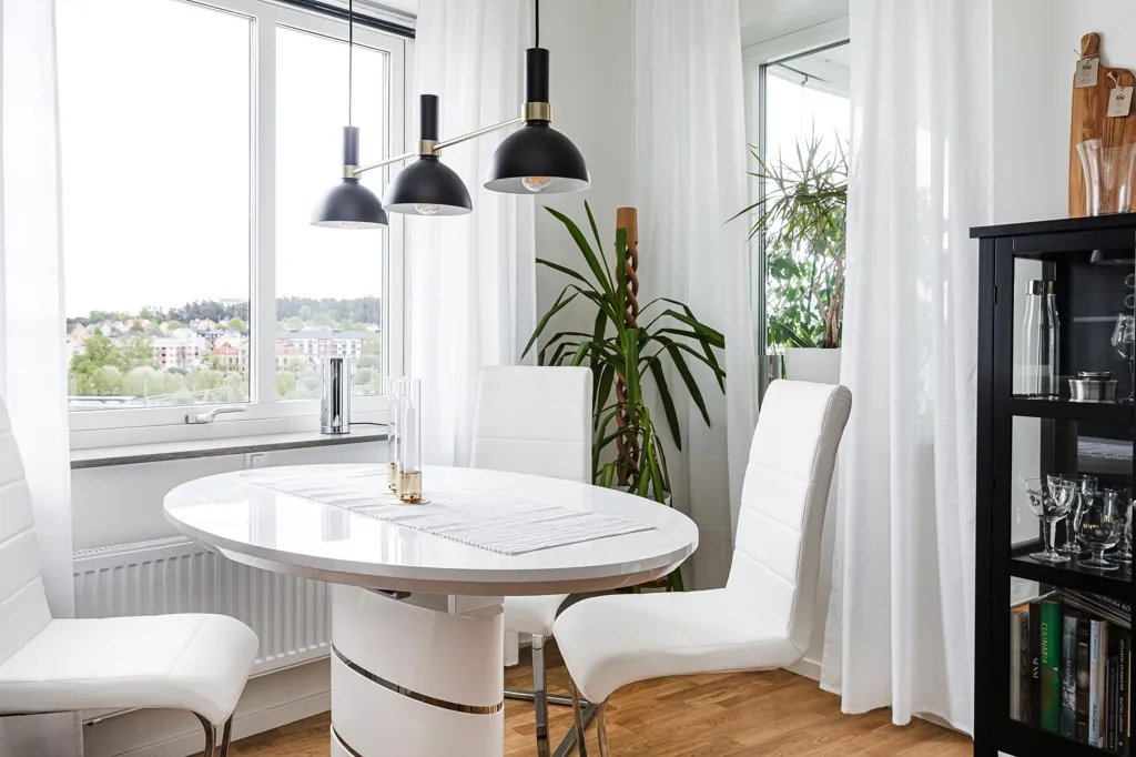 Söögituba - Modern Flat with Two Balconies in Södra Strandvägen