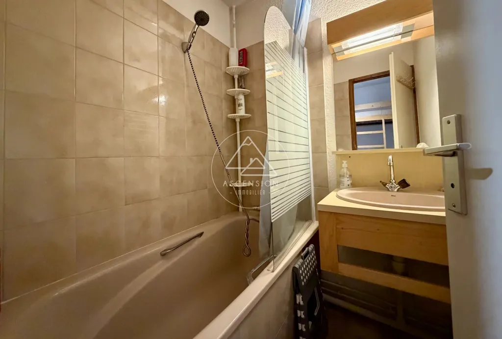 Salles de bain - Studio avec Coin Montagne et Balcon à Morzine