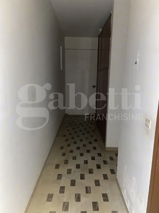 Entrée - Apartment with Balcony in Reggio Calabria