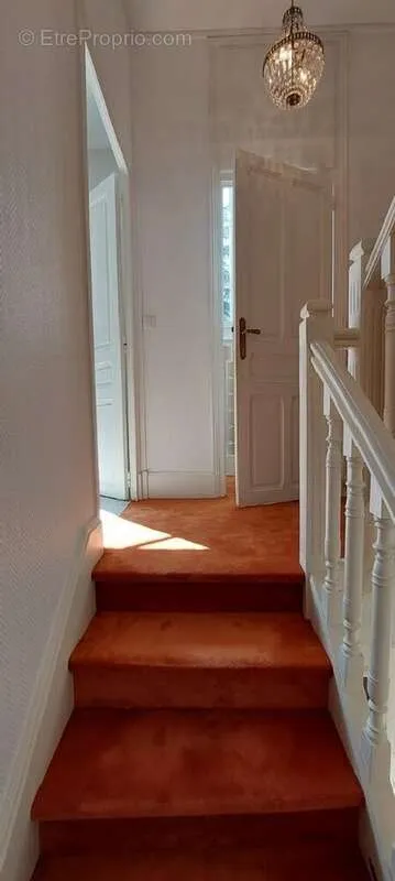 Pièces - Maison de Charme avec Jardin à Vichy
