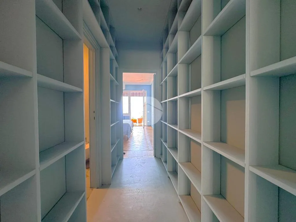 Pièces - Penthouse with Sea View in Naples