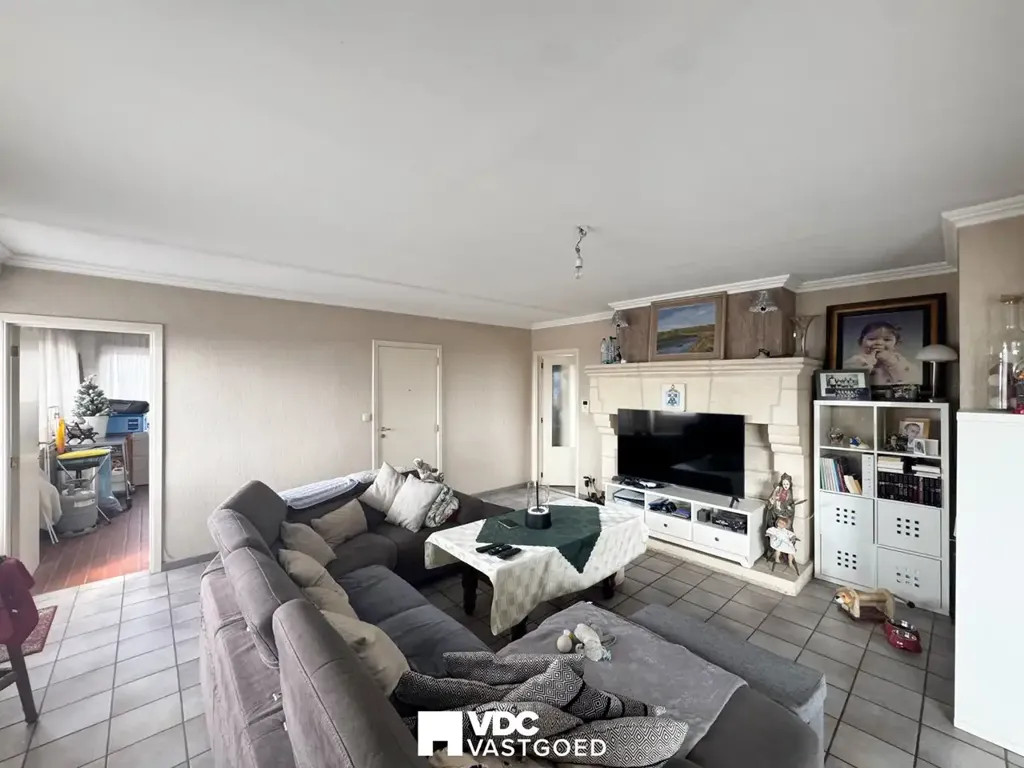 Séjour - Penthouse avec Terrasse Panoramique au Centre de Tongeren