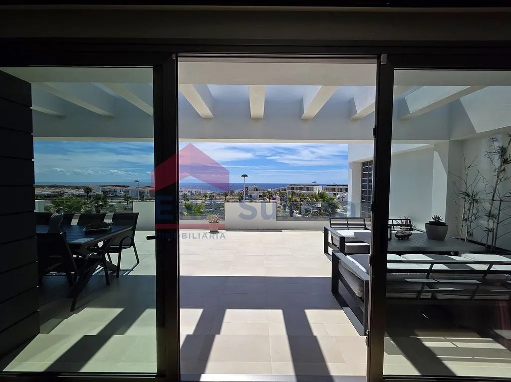 Terrasse - Penthouse with Sea View in Avenida Resistiré