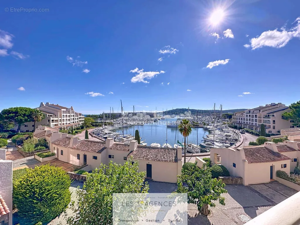 Terrass - Renovated 3-Bed Flat with Marina View in Nice