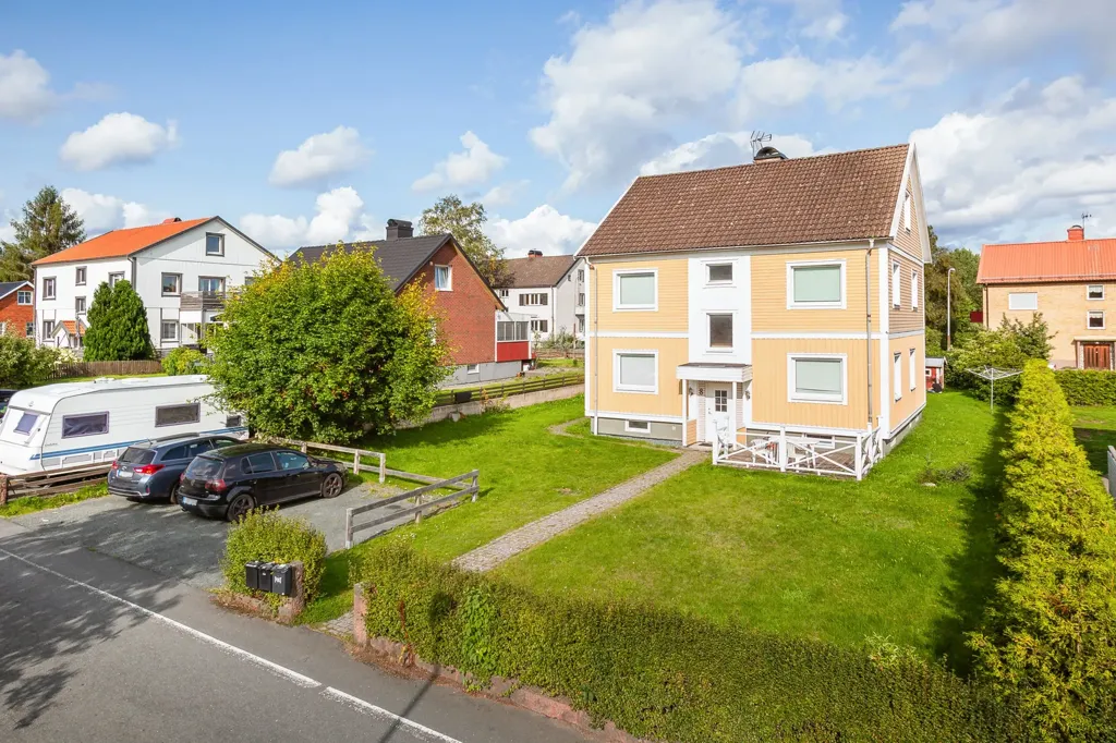 Õhuvaade - Three-Unit Rental House in Jönköping