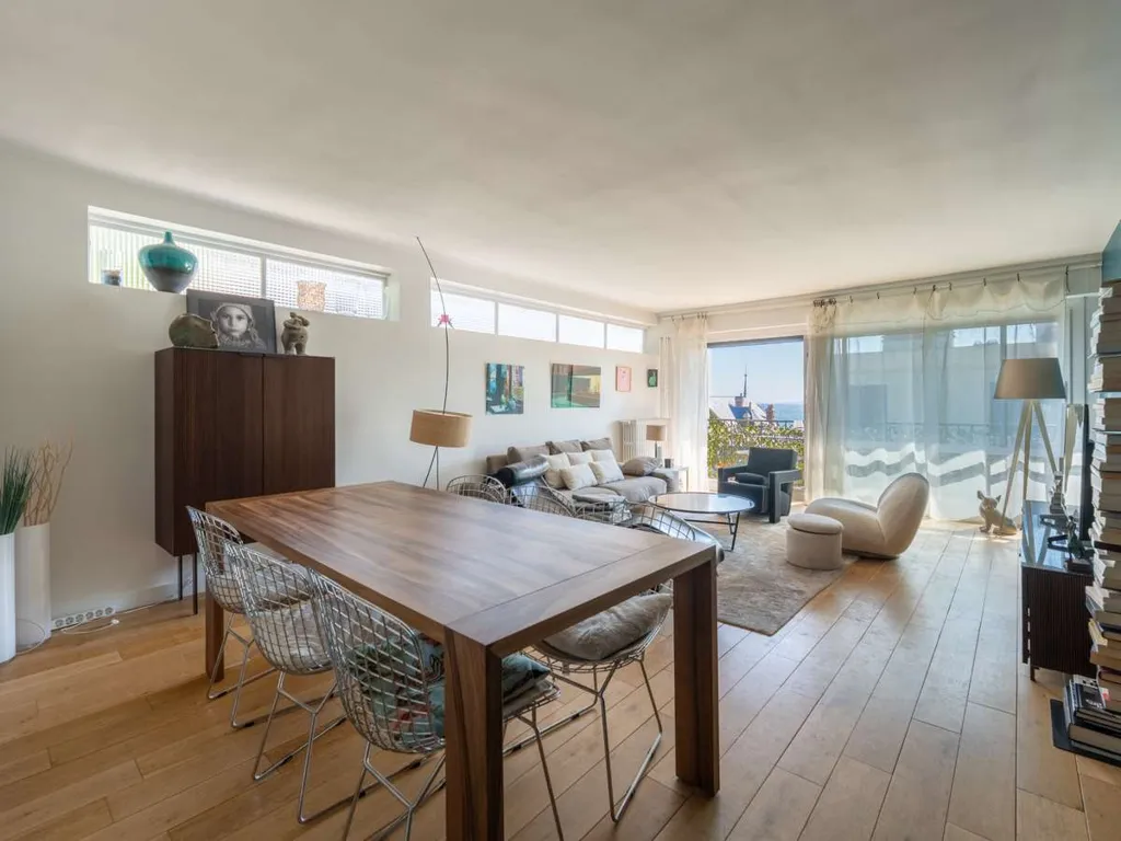 Soggiorno - Family Flat with Eiffel Tower View in Saint-Cloud