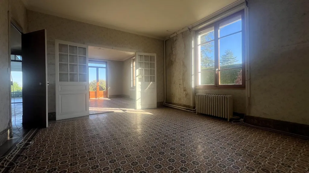 Elutuba - Bourgeois House with Garden in Dardilly