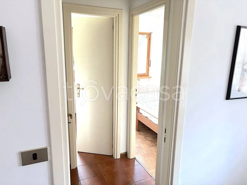 Esik - Three-bedroom Apartment with Balcony in Oulx