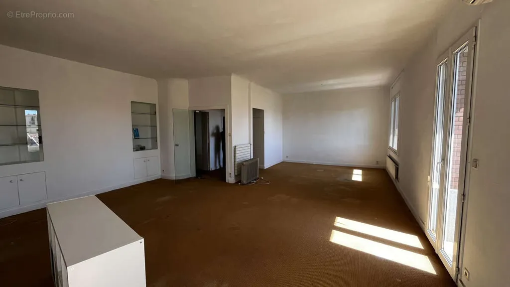 Pièces - Appartement T4 avec Balcon à Perpignan