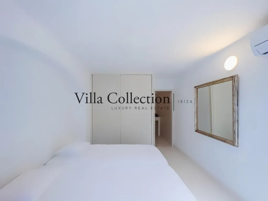 Chambres - Luxury Villa with Sea View in Cap Martinet