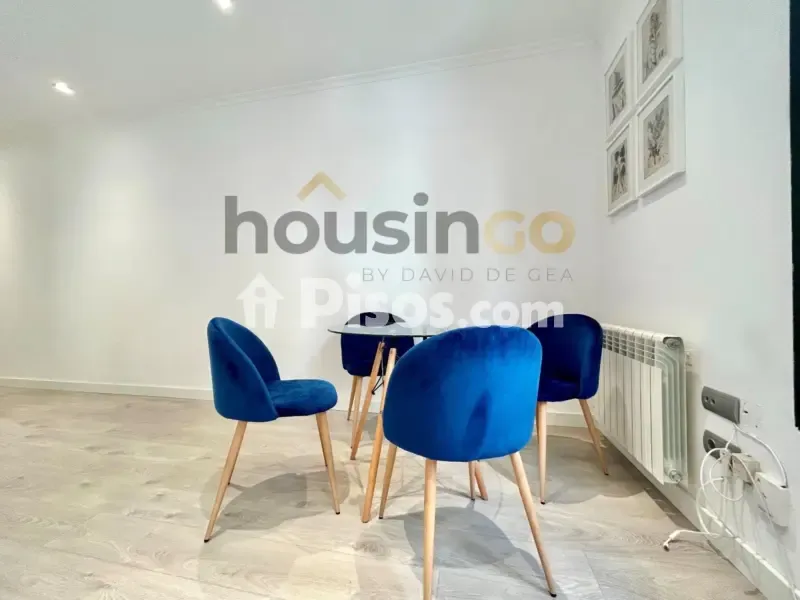 Dining Room - Modernised Flat with West View in Chamberí