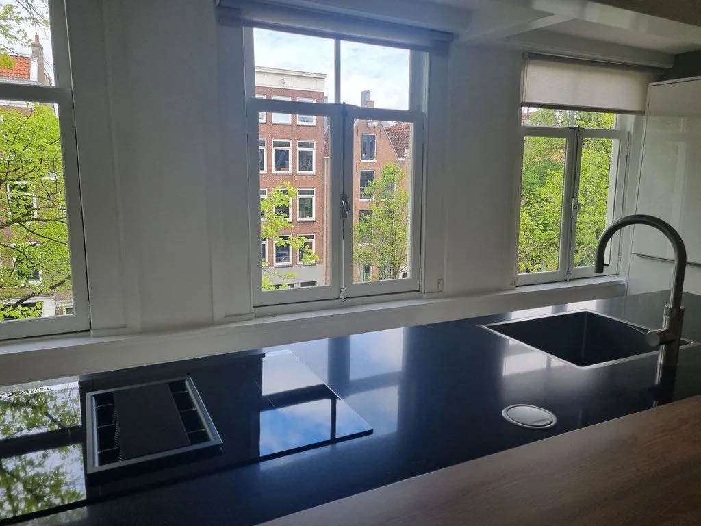 Kitchen - Split-Level Maisonette with Canal View in Jordaan