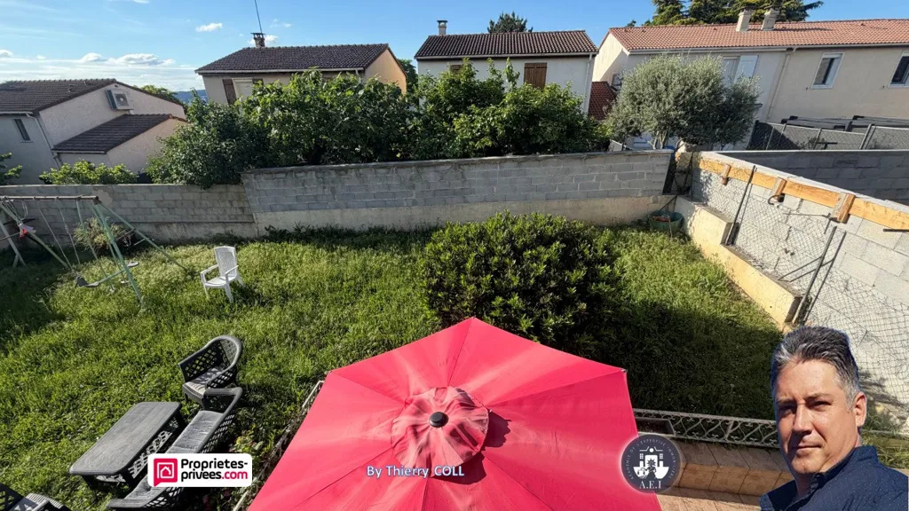 Giardino - House with Garden in Saint-Fons