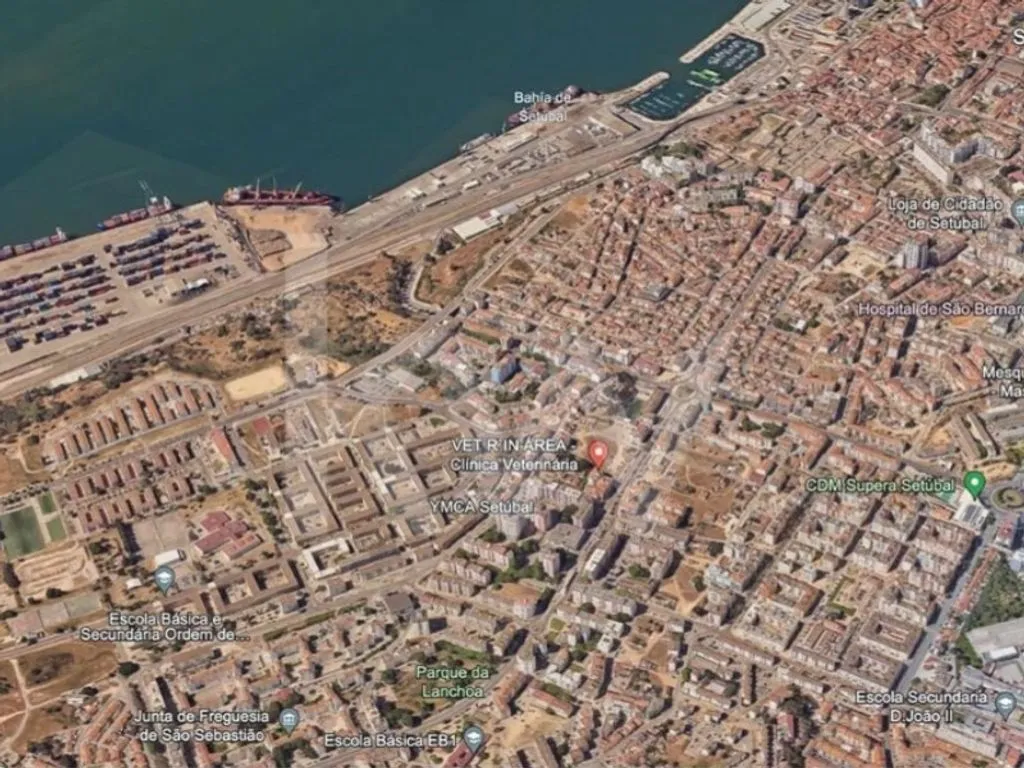 Development Land with Central Location in Setúbal
