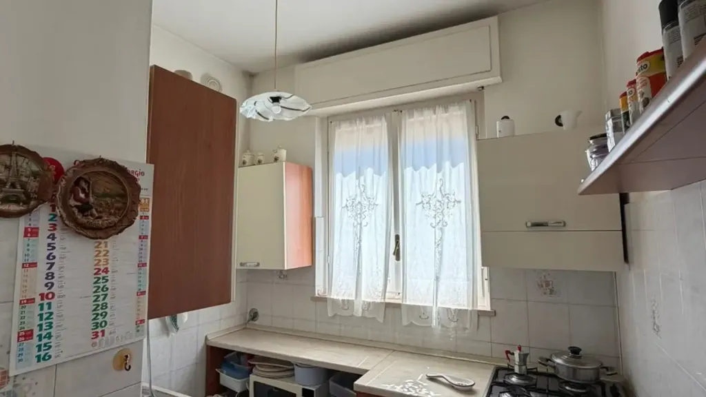 Cuisine - Apartment with Balcony in Casale Monferrato