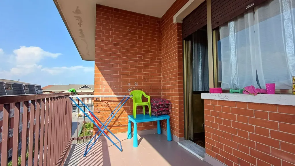 Balcon - Apartment with Balcony in Robassomero