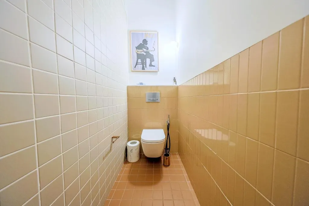 Vannitoad - Luxury Apartment with Interior Garden in Madrid