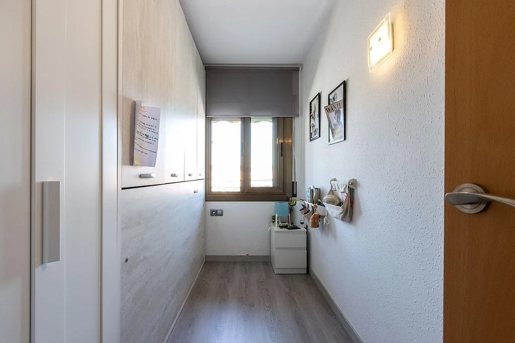 Reformed Apartment with Terrace in Polinyà