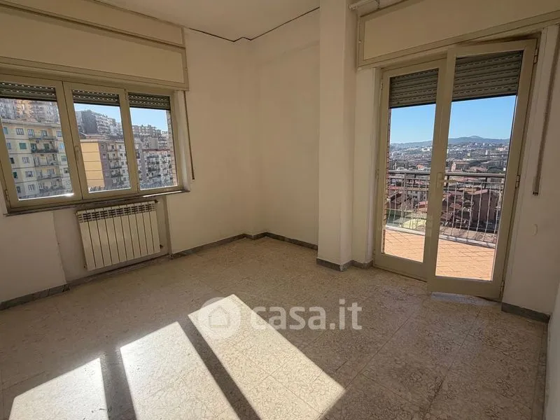 Pièces - Bright Apartment with Balcony in Naples
