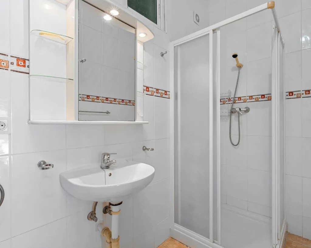 Vannitoad - Seven-Bedroom Villa with Pool in Ciudad Quesada
