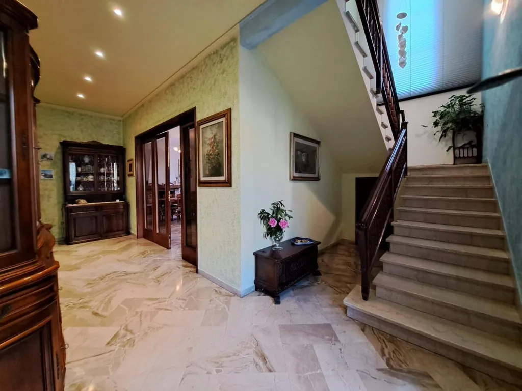 Villa with Garden in Fucecchio