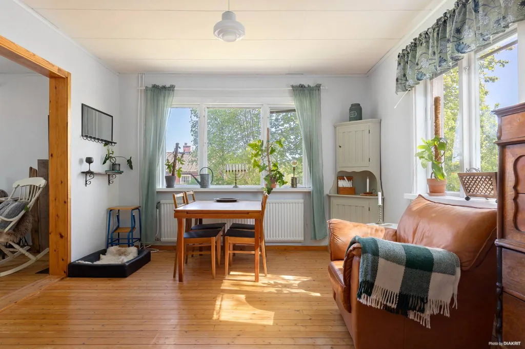 Elutuba - House with Garden in Åsljunga