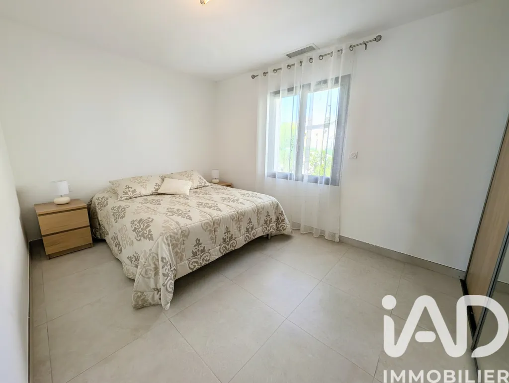 Magamistoad - Modern Flat-Plan House with Terrace in Vacqueyras