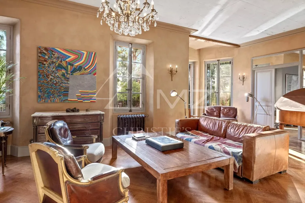 Elutuba - Villa with Pool near Cannes Seafront