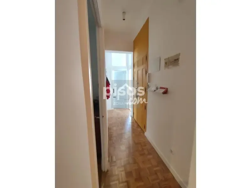 Entrée - Apartment with Balconies to Plaza de Chueca, Madrid