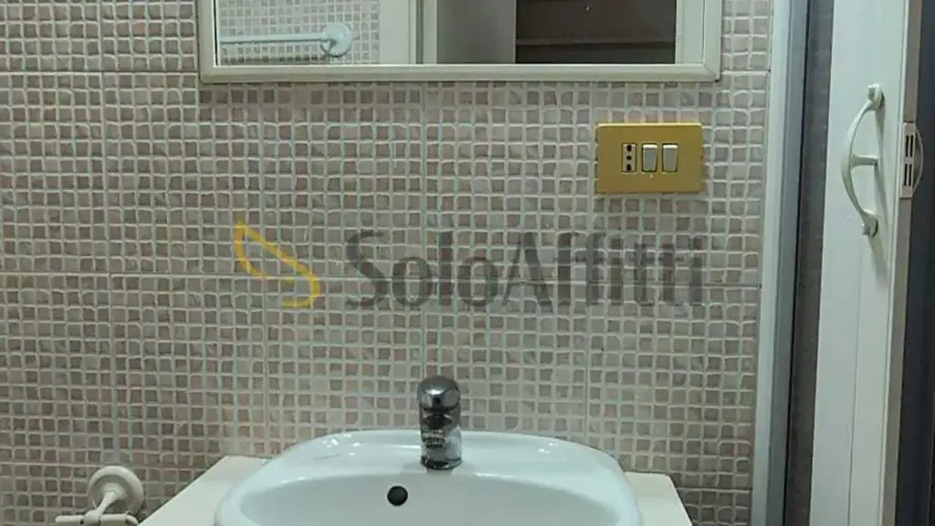 Salles de bain - Panoramic 4-Bed Flat in Catania