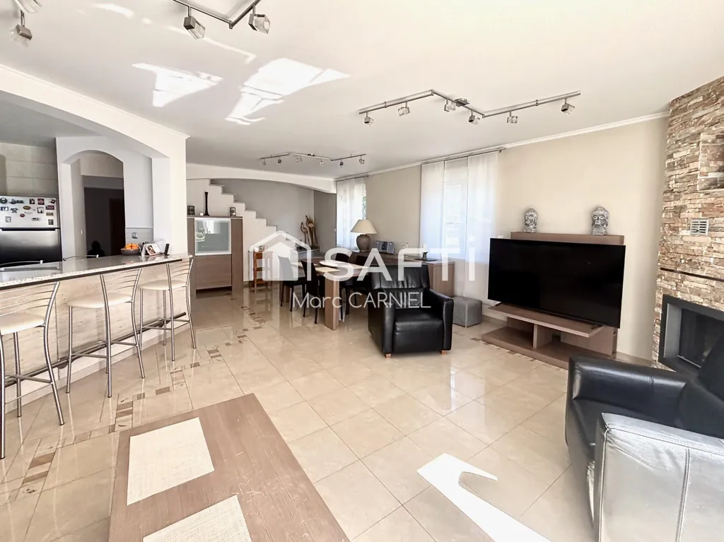 Séjour - Maison Individuelle avec Terrasse à Longlaville