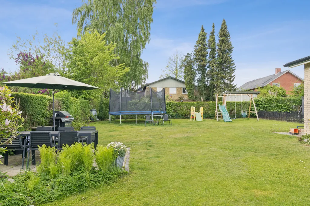 Aed - Villa with Garden in Kirke Hyllinge