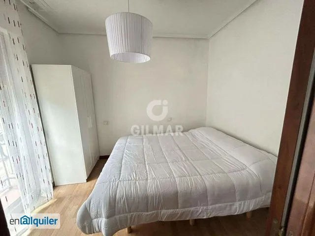 Bedrooms - Three-Bedroom Flat with Balcony in Latina