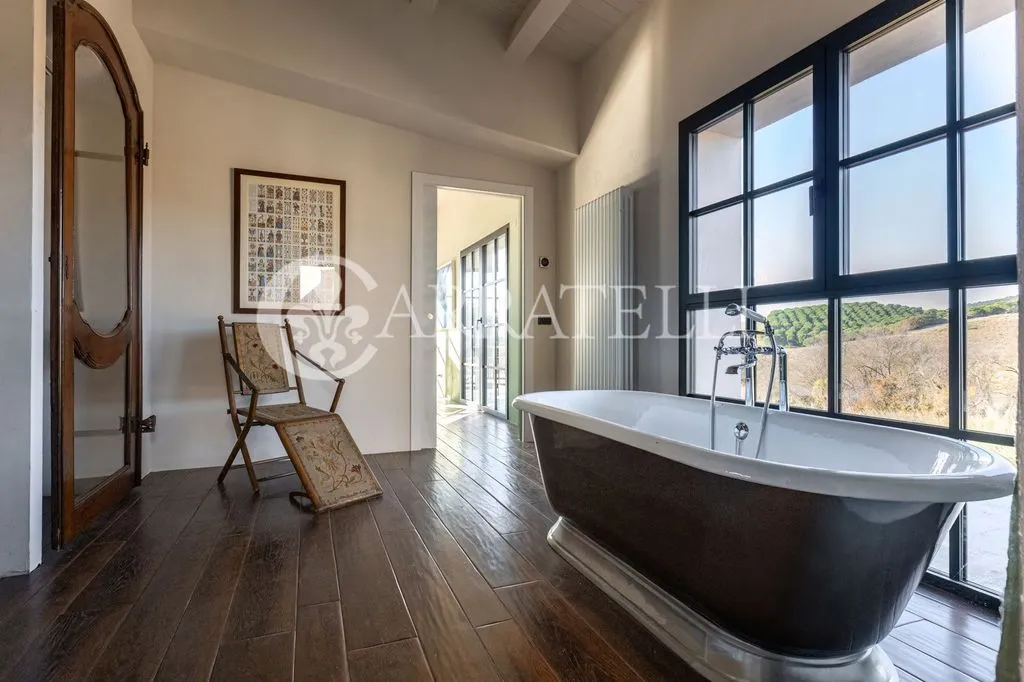 Salles de bain - Luxury Farmhouse with Infinity Pool in Manciano