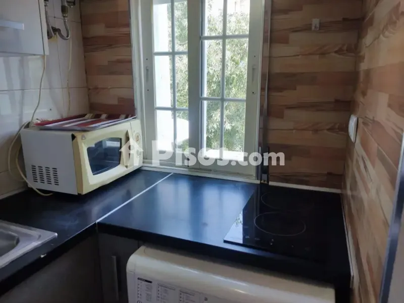 Cuisine - Bright Apartment with Garden Access in La Chana, Granada