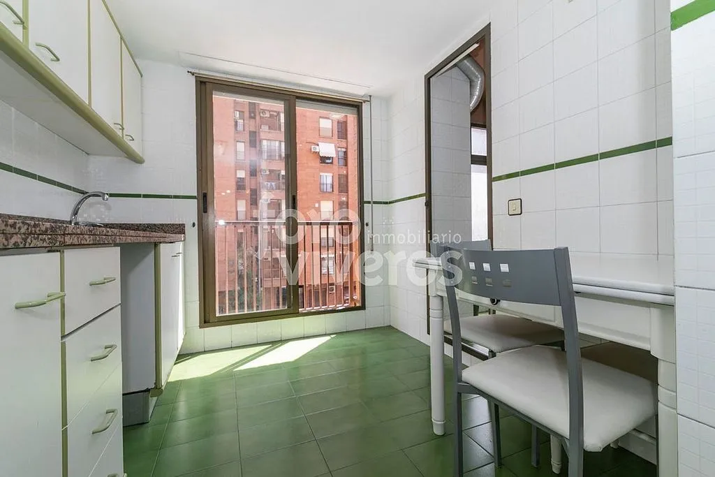 Kitchen - Apartment with Balcony and Lift in La Carrasca