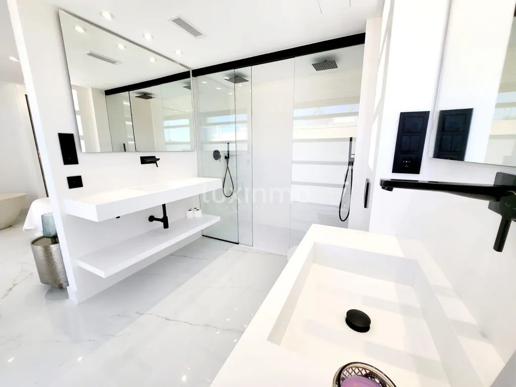 Salles de bain - Penthouse Flat with Sea Views in Ibiza