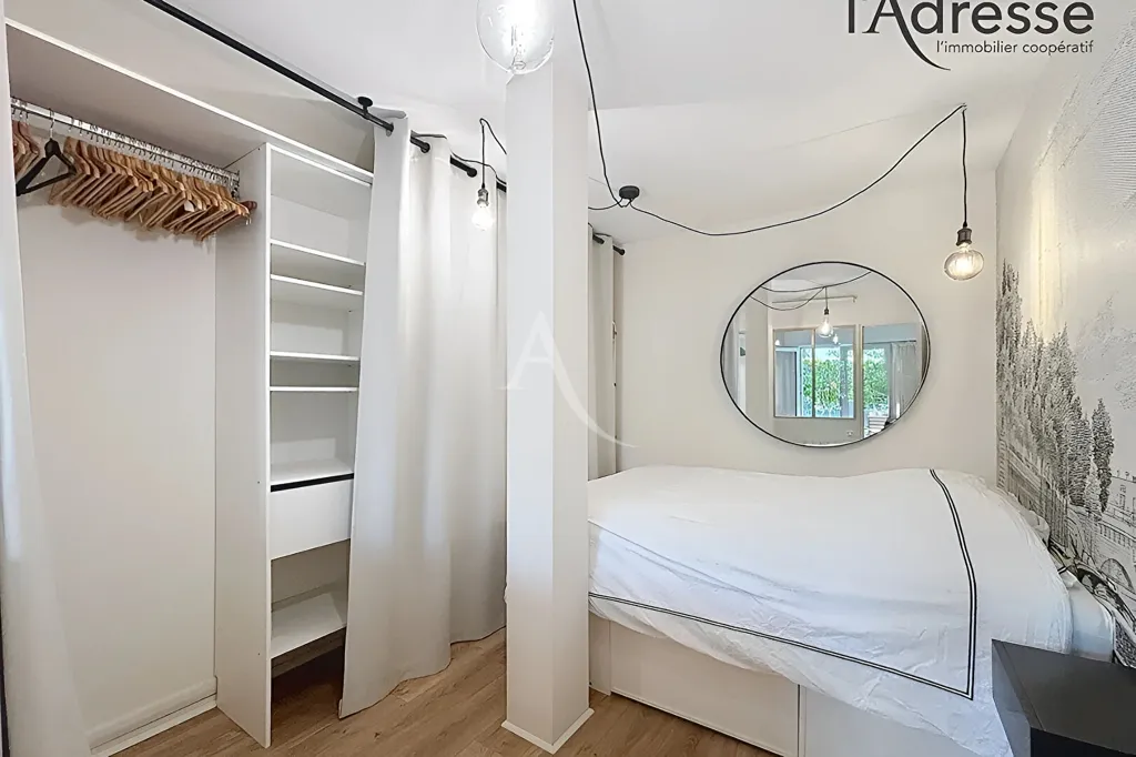 Chambres - Appartement Rénové avec Terrasse à Puteaux