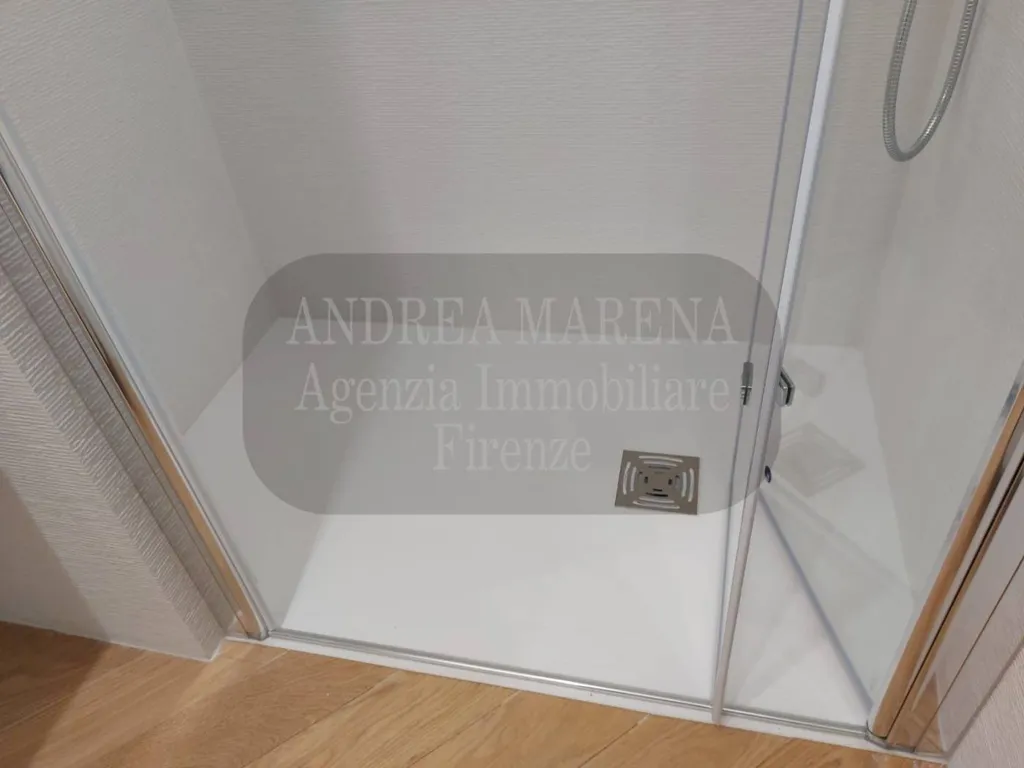 Salles de bain - Fully Furnished Flat with Balcony in Florence