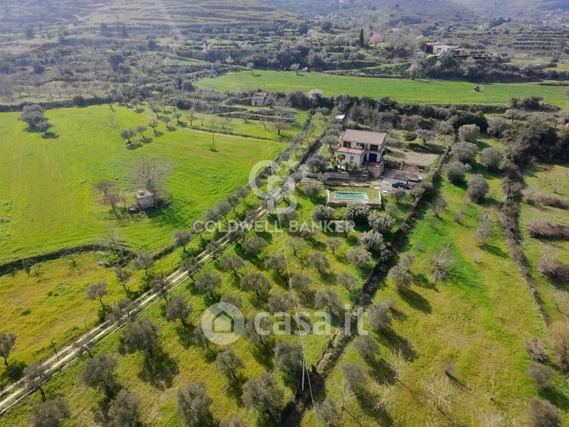 Õhuvaade - Villa with Pool in Monterosso Almo
