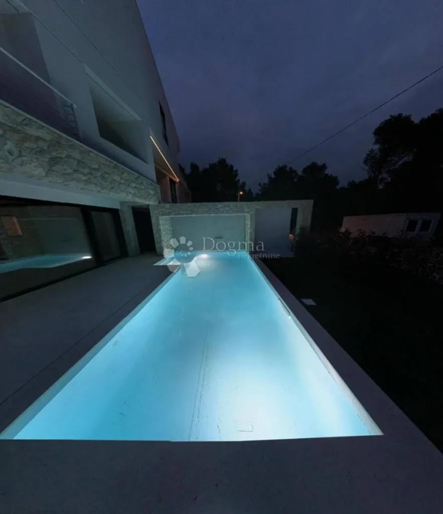 Piscina - Seaside Apartment with Private Pool in Kožino, Zadar